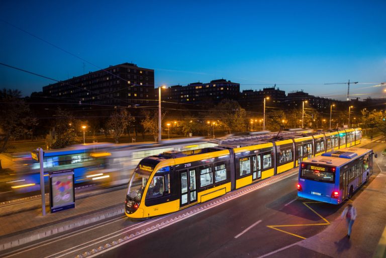 bkk budapest leghosszabb villamos busz
