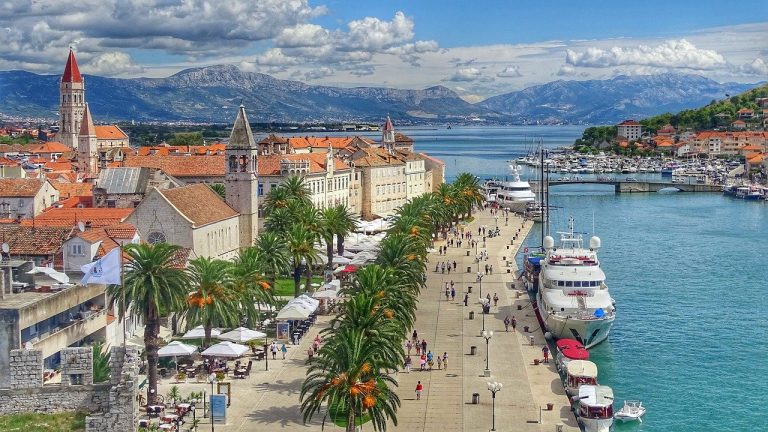 horvátország trogir tengerpart