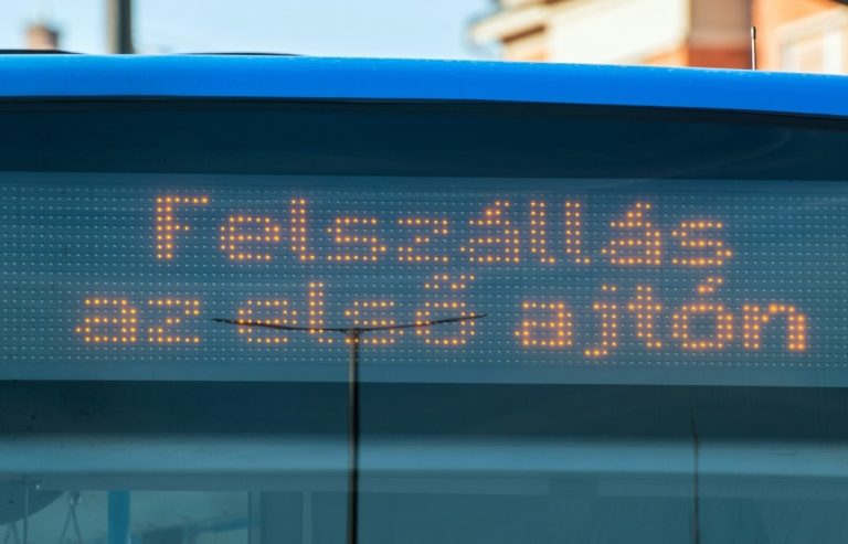 első ajtó bkk