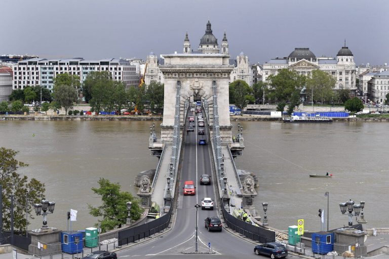 Lánchíd - Elindult a felújítás