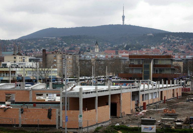 Új vásárcsarnok épül Pécsen