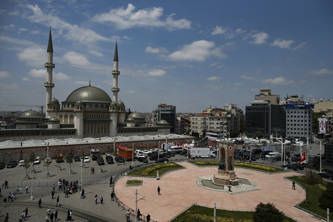 A Taksim téri mecset megnyitója