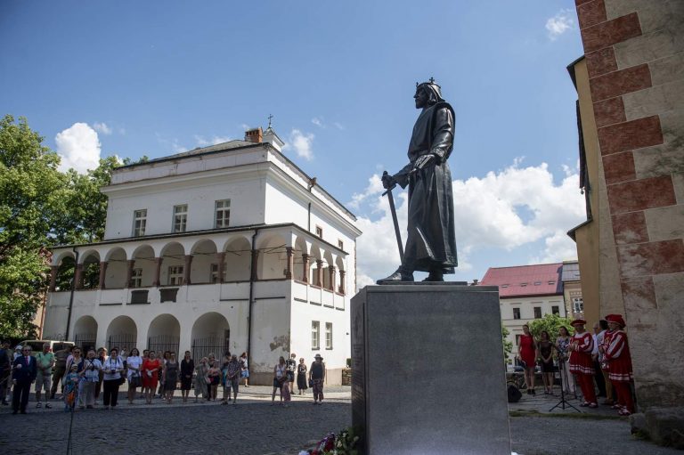 Besztercebánya IV.Béla szobor