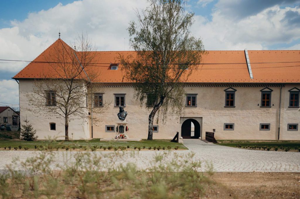 Borsi Rákóczi-várkastély