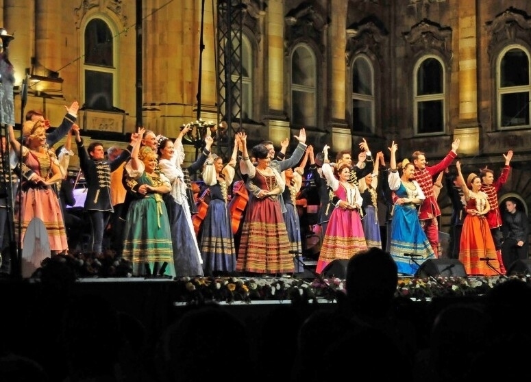 Budavári Palotakoncert operett