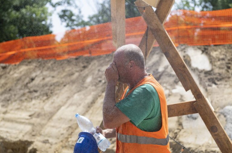 Hõség - Nyolc megyére adták ki a harmadfokú figyelmeztetés