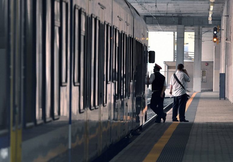 Mávinform: korlátozásokkal indult meg a forgalom a Nyugati p?