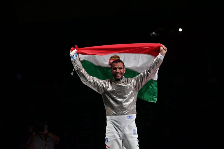 SZILÁGYI Áron