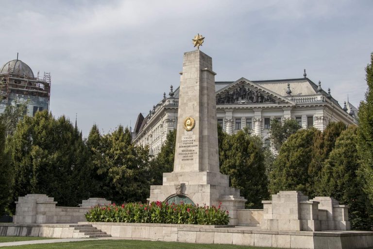 Szovjet emlékmű a Szabadság téren, Budapest