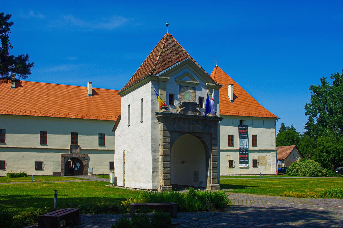 A külső vár kapuja - Csíkszereda