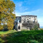 A turistaútról készített kép a várról röviddel a munkák megkezdése előtt - Somló