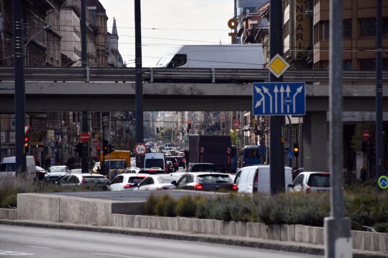 Forgalom a Rákóczi úton