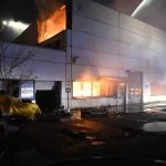 Kőbányai tűzeset egy raktárépületben. Fotó: MTI