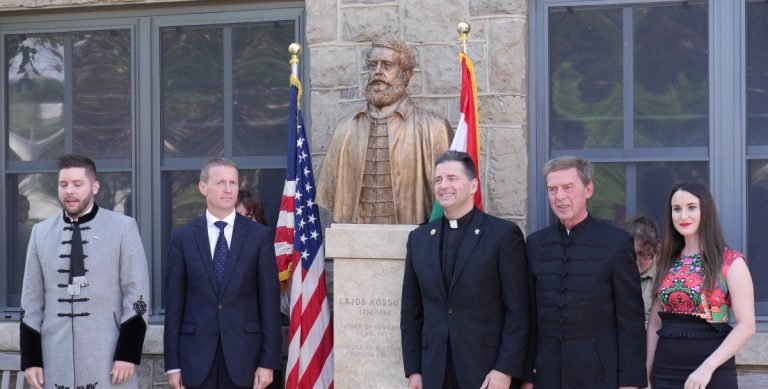 kossuth niagara egyetem