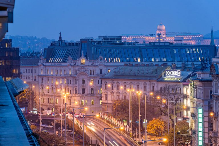 nyugati tér Budapesti látkép a Crowne Plaza hotelből