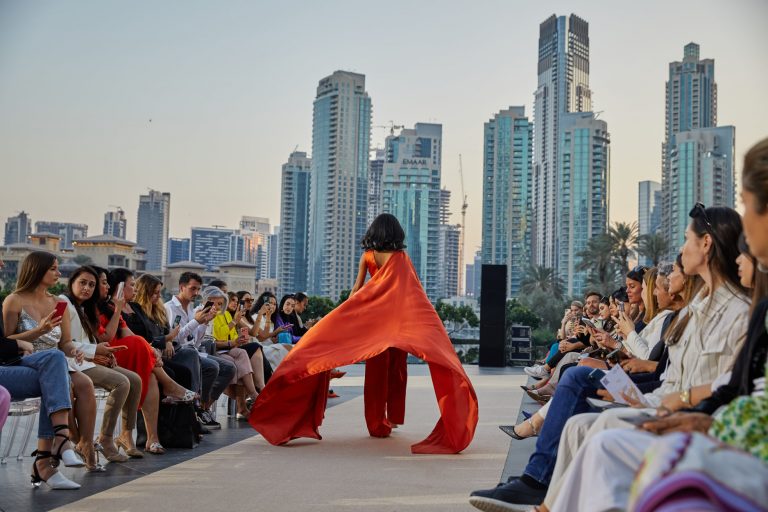 Dubaj expo ruha