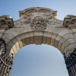 Habsburg-kapu és a Halászó gyerekek terasza