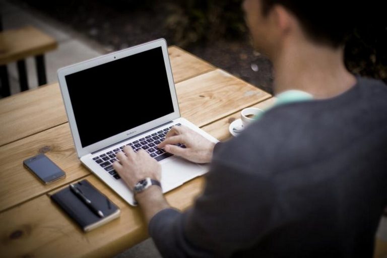 Laptop