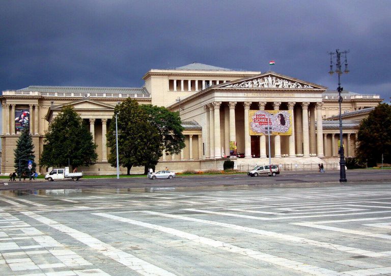 Szépművészeti Múzeum szabadkőműves jelmezek