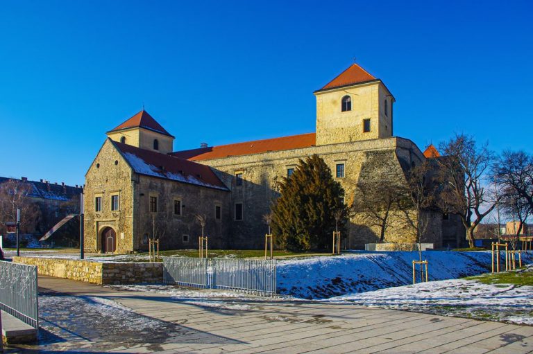 Várpalota