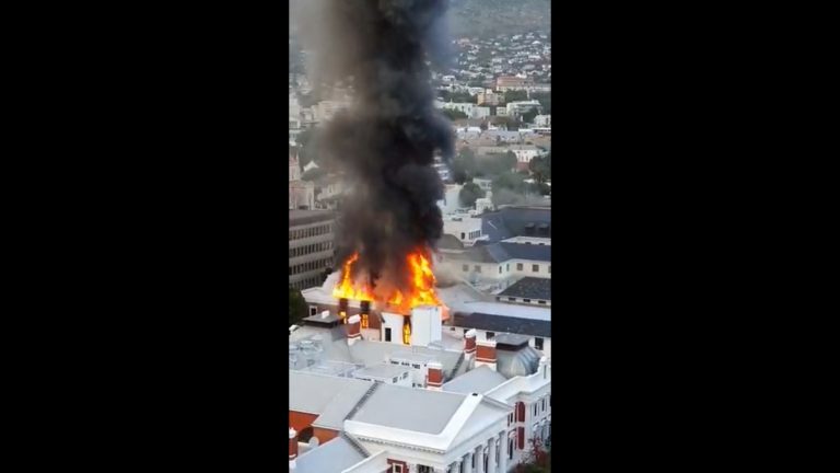 fokváros dél-afrikai parlament