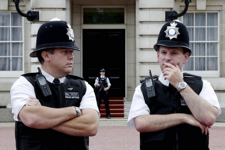 Angol rendőrök