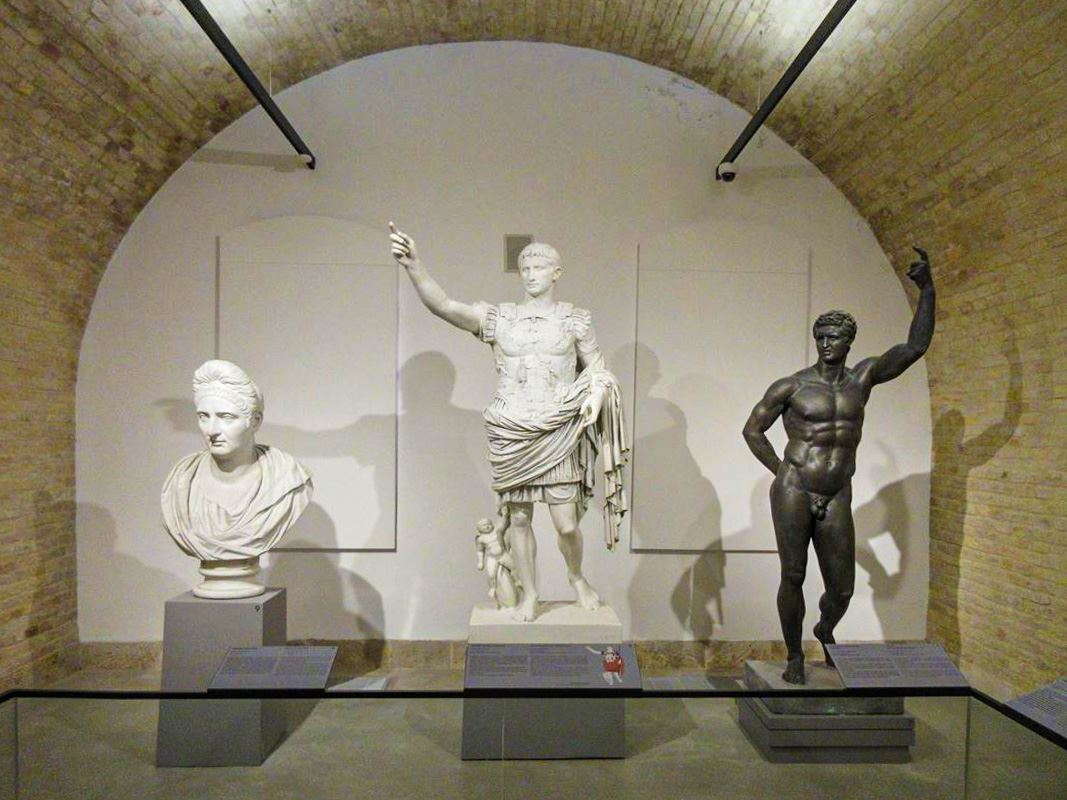 Augustus szobra