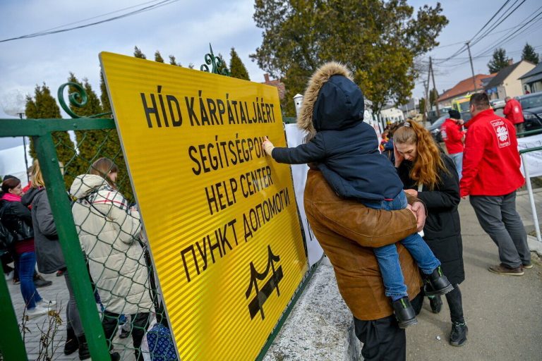 Híd Kárpátaljáért