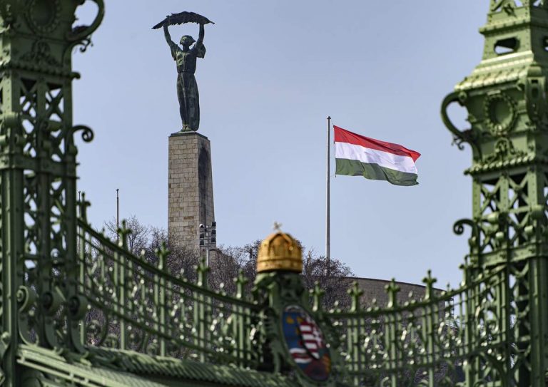 Magyarország legnagyobb lobogója
