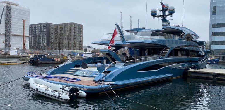 orosz oligarcha luxusjacht london