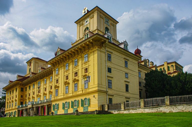 A kismartoni Esterházy-kastély