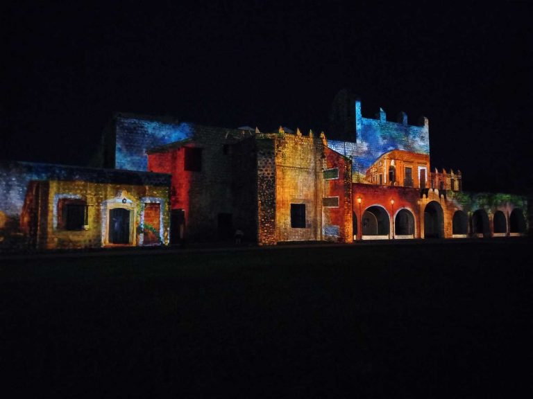 Mexikó 2022 Yucatán-félsziget - Valladolid, fényjáték