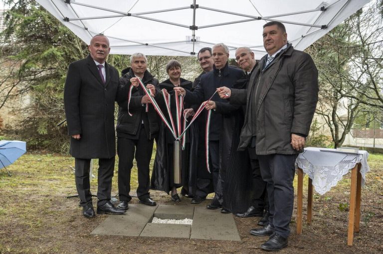 Református gyülekezeti ház alapkőletétel