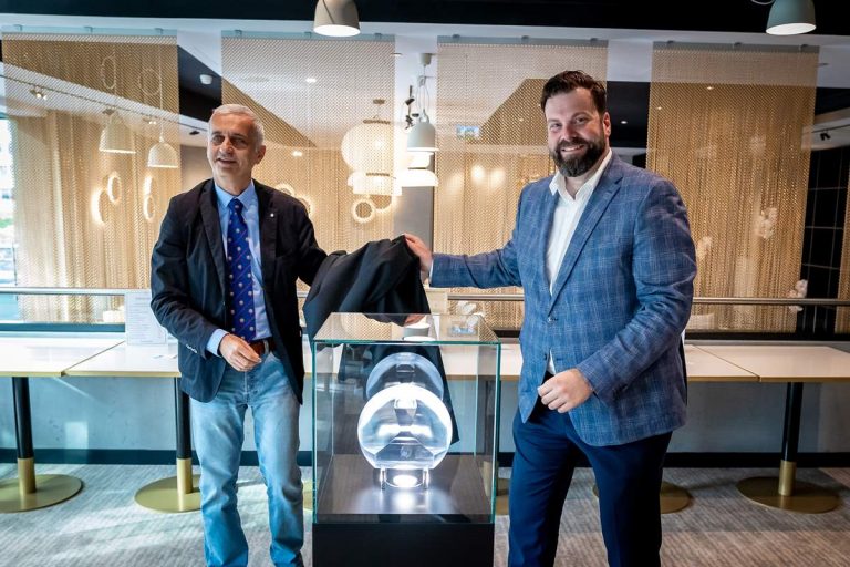 Crowne_Plaza_Gomboc_fotó Őzse Attila gömböc