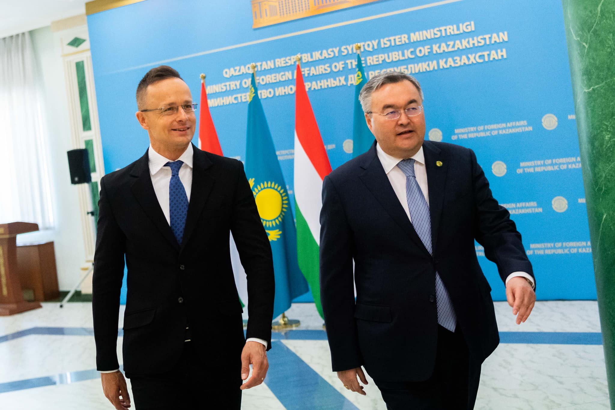 kazahsztán magyarország szijjártó
