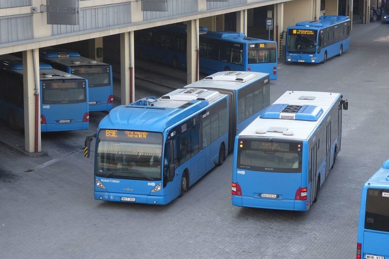 BKK busz buda