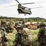 nato katonaság helikopter