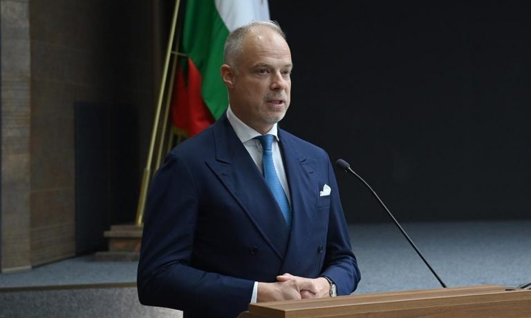 Honvédelmi miniszter