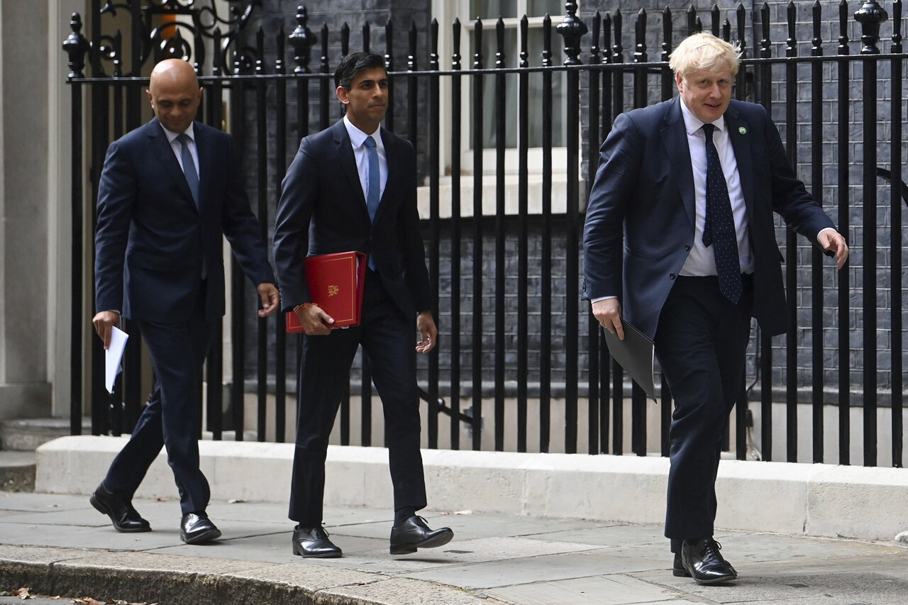 Johnson és miniszterei
