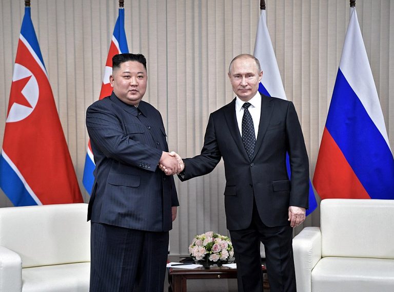 Kim Dzsongun és Putyin Észak-Korea Oroszország háború