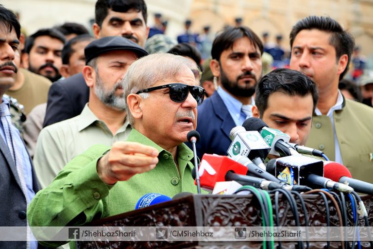 shehbaz sharif pakisztán miniszterelnök