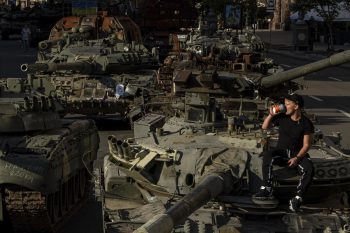 kijev orosz tankok kiállítása