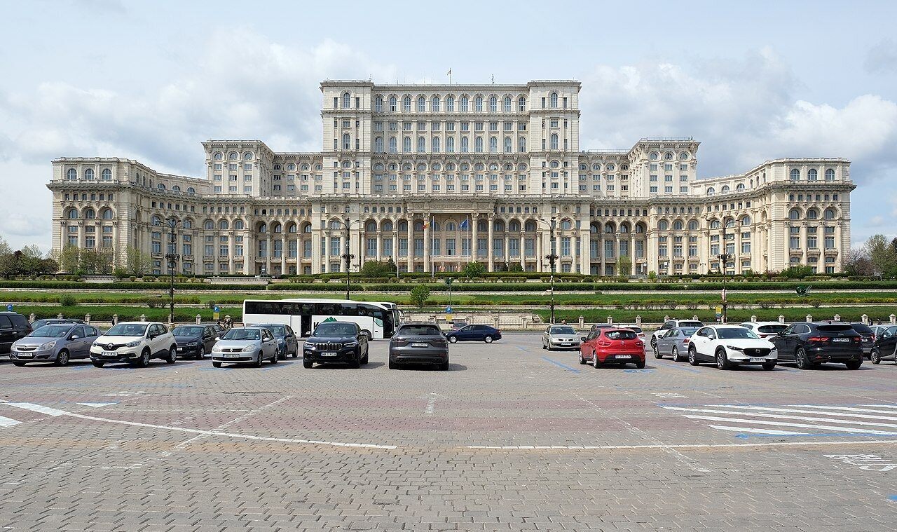 románia parlament úticélok