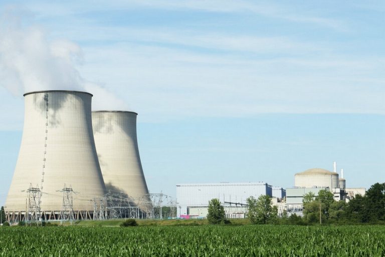 Atomerőmű hűtőtornyok