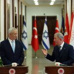 Hulusi Akar és Beni Ganz