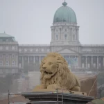 LEGO oroszlán Lánchíd
