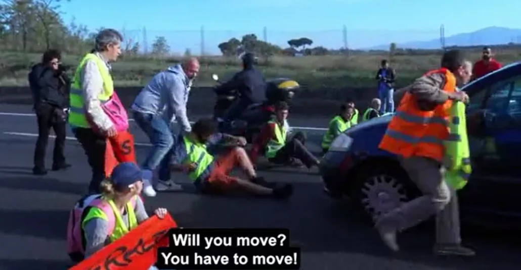 Olasz klímatüntetők autópálya