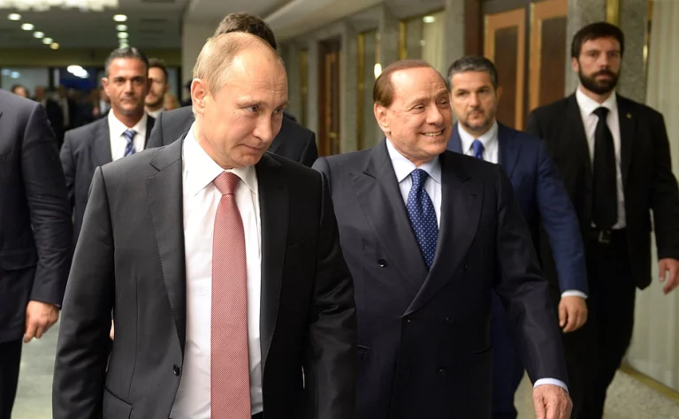Putyin és Berlusconi