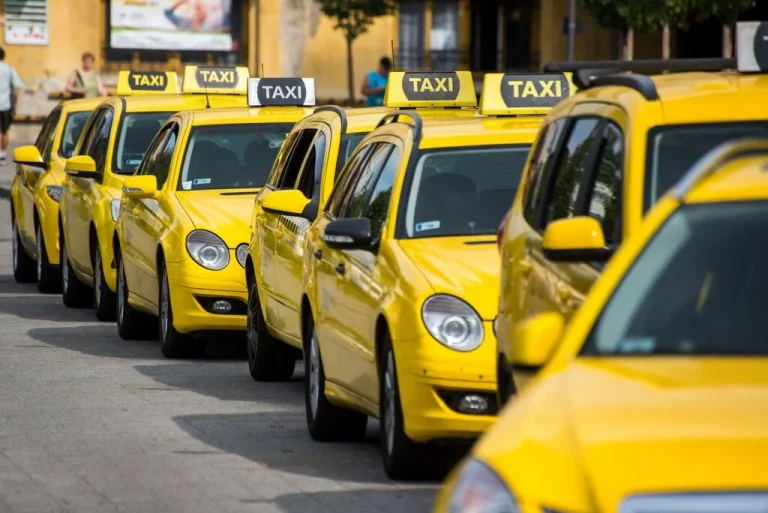 Taxi Budapest iránytaxi MÁV-vonatok