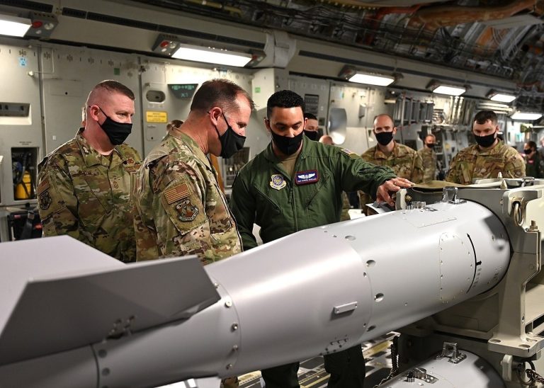 b61 nukleáris fegyver usa